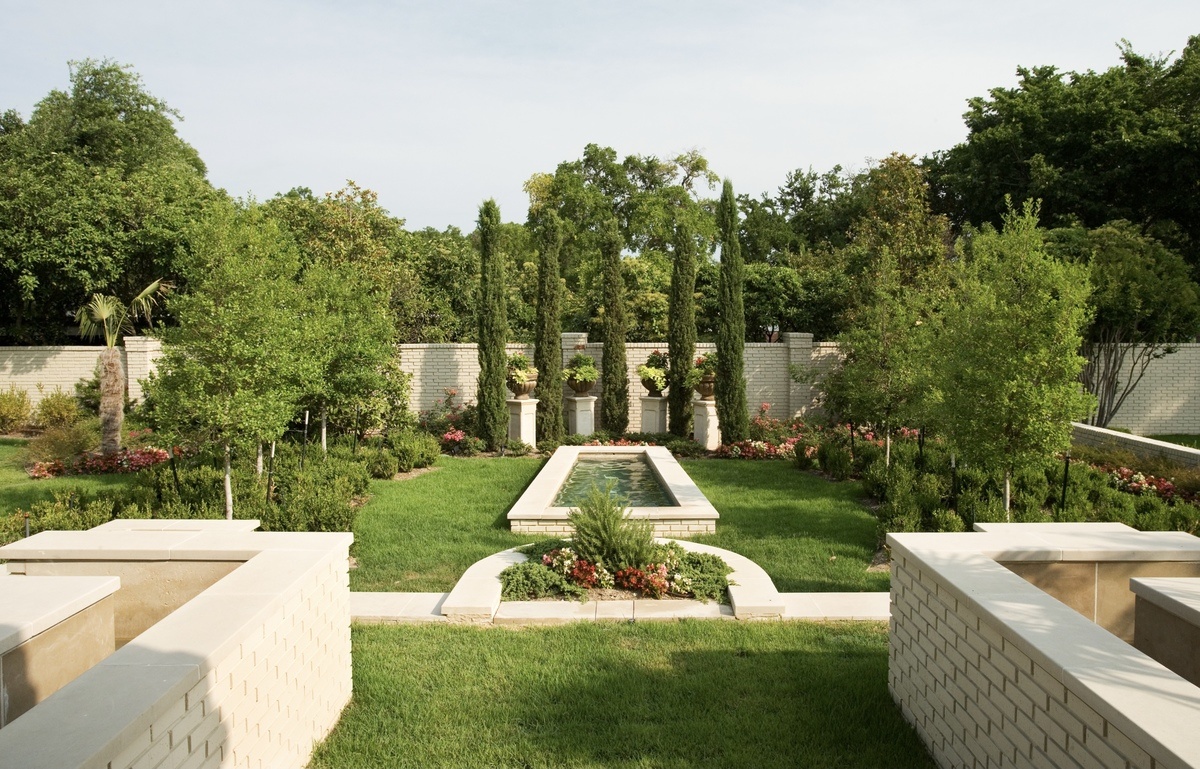 backyard formal garden landscaped by Green Earth DFW